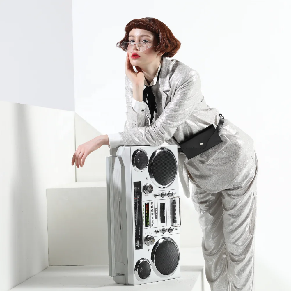 High Quality Authentic 80s Feel CD Boombox With BT USB Cassette Built-in Battery Radio Speaker Boombox