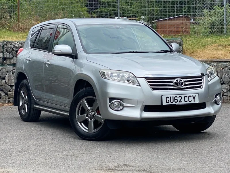 TOYOTA  RAV4 2.0 GX 4X2 CVT