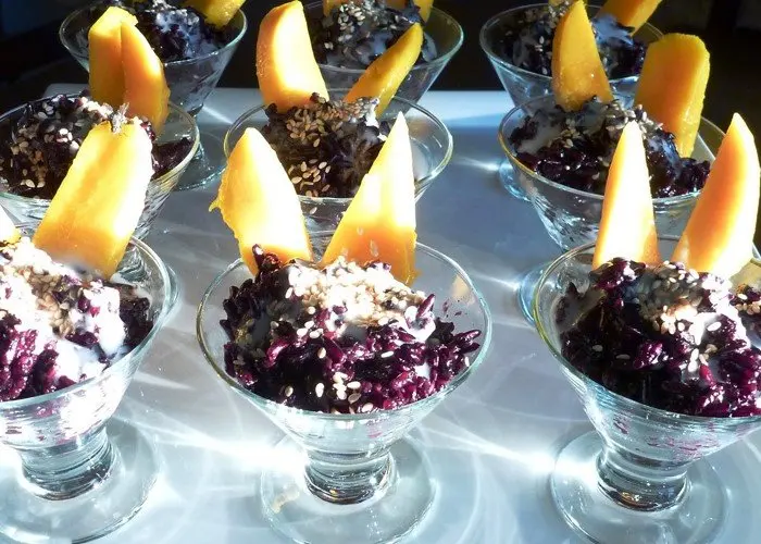 Вьетнамская еда богатый питательный органический черный рис для вкусной еды высокое качество Лучшая цена оптовая продажа