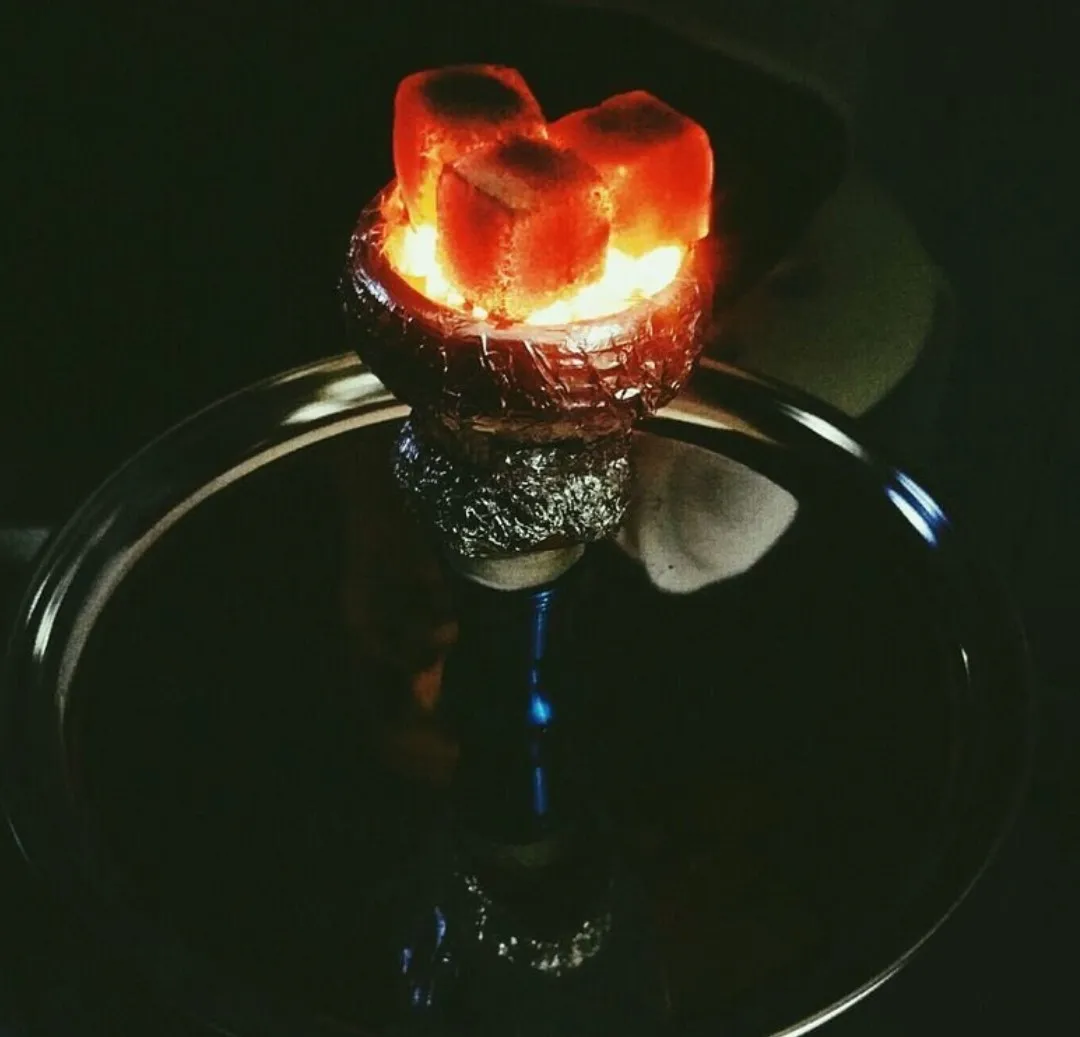 Лучший кокосовый уголь из Вьетнама/уголь кокосового кальяна/WhatsApp Ms Laura