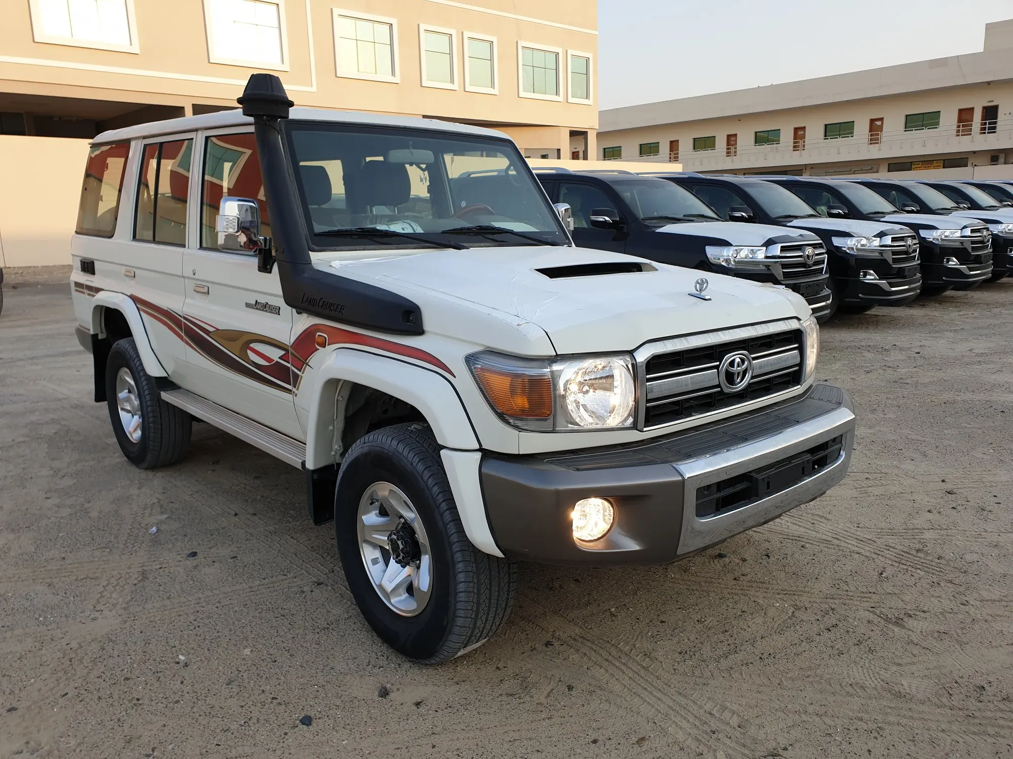 Б/у 2019 Toyota Land Cruiser 76 Wagon 4 5 v8 diesel