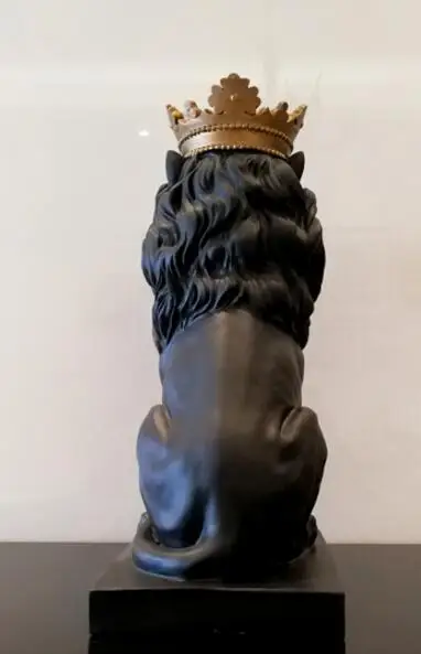 Black crown lion statue handicraft decorations christmas for home sculpture escultura home decoration accessories