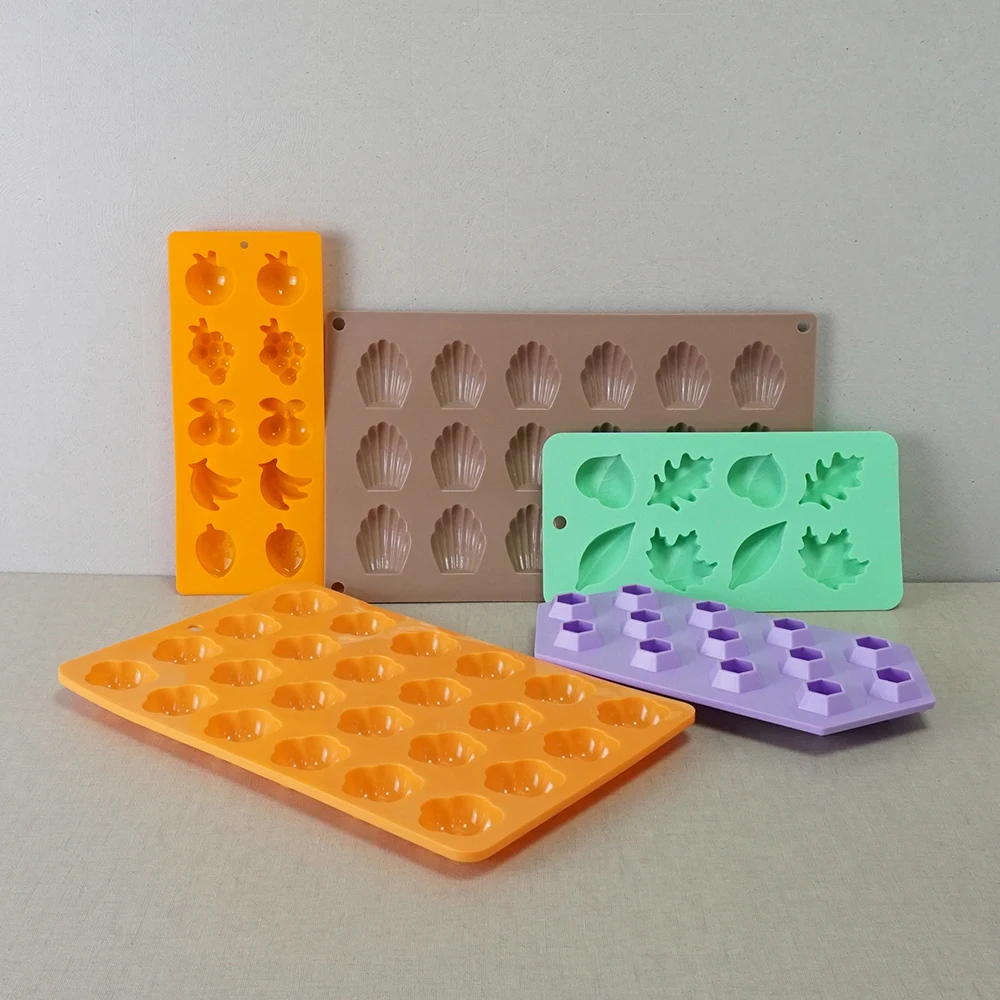 [Holar] Taiwan Made 8 Cavities Leaf Shape Silicone Mold for Making Soap Sugar Paste
