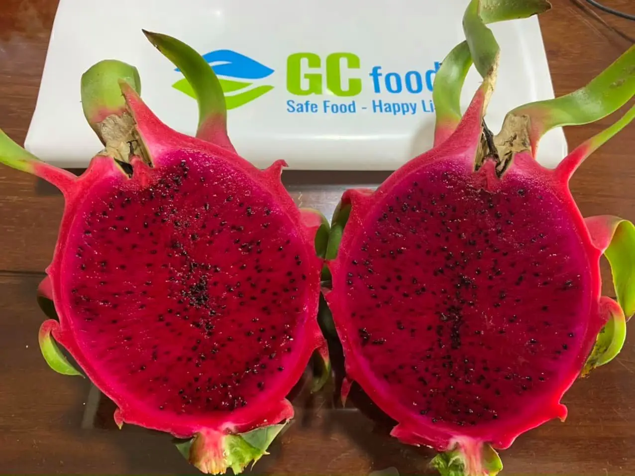 Best  sell White and red dragon fruit seeds  -  Fresh organic fruit  with LC/TT at sight for wholesale