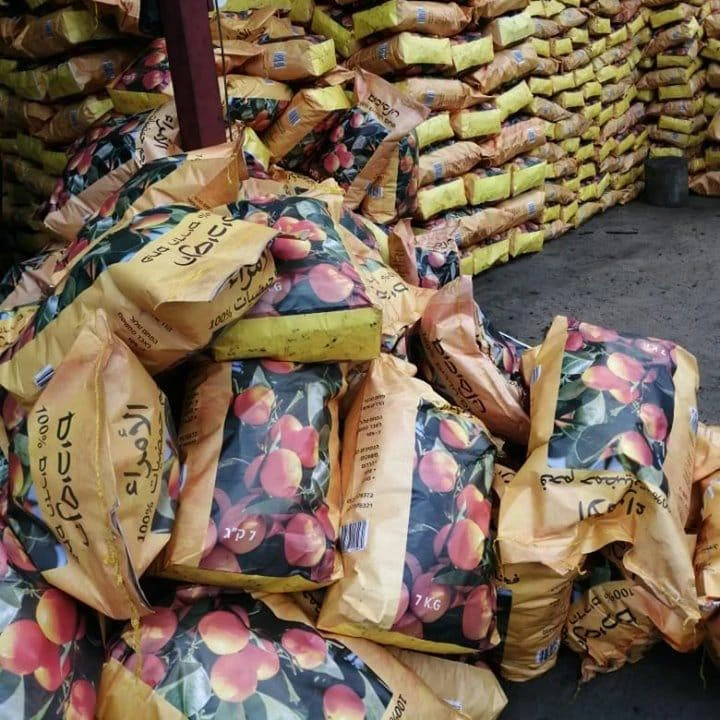 A1 древесный уголь для барбекю из твердой древесины на экспорт