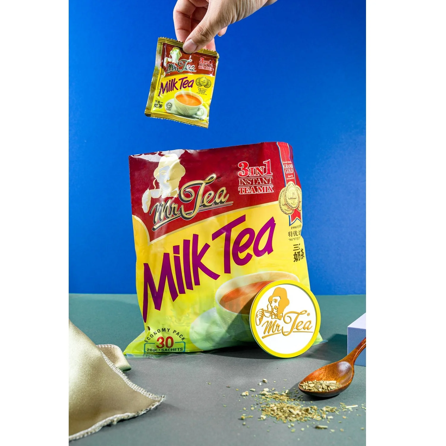 Ready To Drink OEM Flavor Tea Powder Energize Original MR TEA Instant Milk Tea Mix 3 in 1 20g x 30s x 30p with Non-dairy Creamer