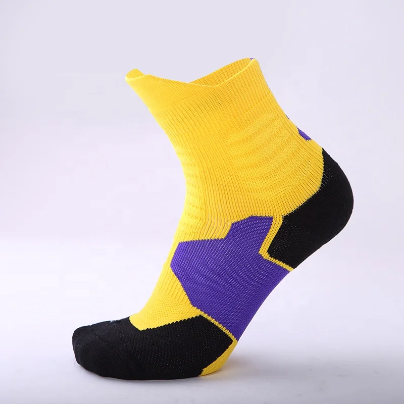 Custom Gym Children Adults Anti Slip Silicon Gel Yoga Jump Trampoline Park Sports Grip Socks