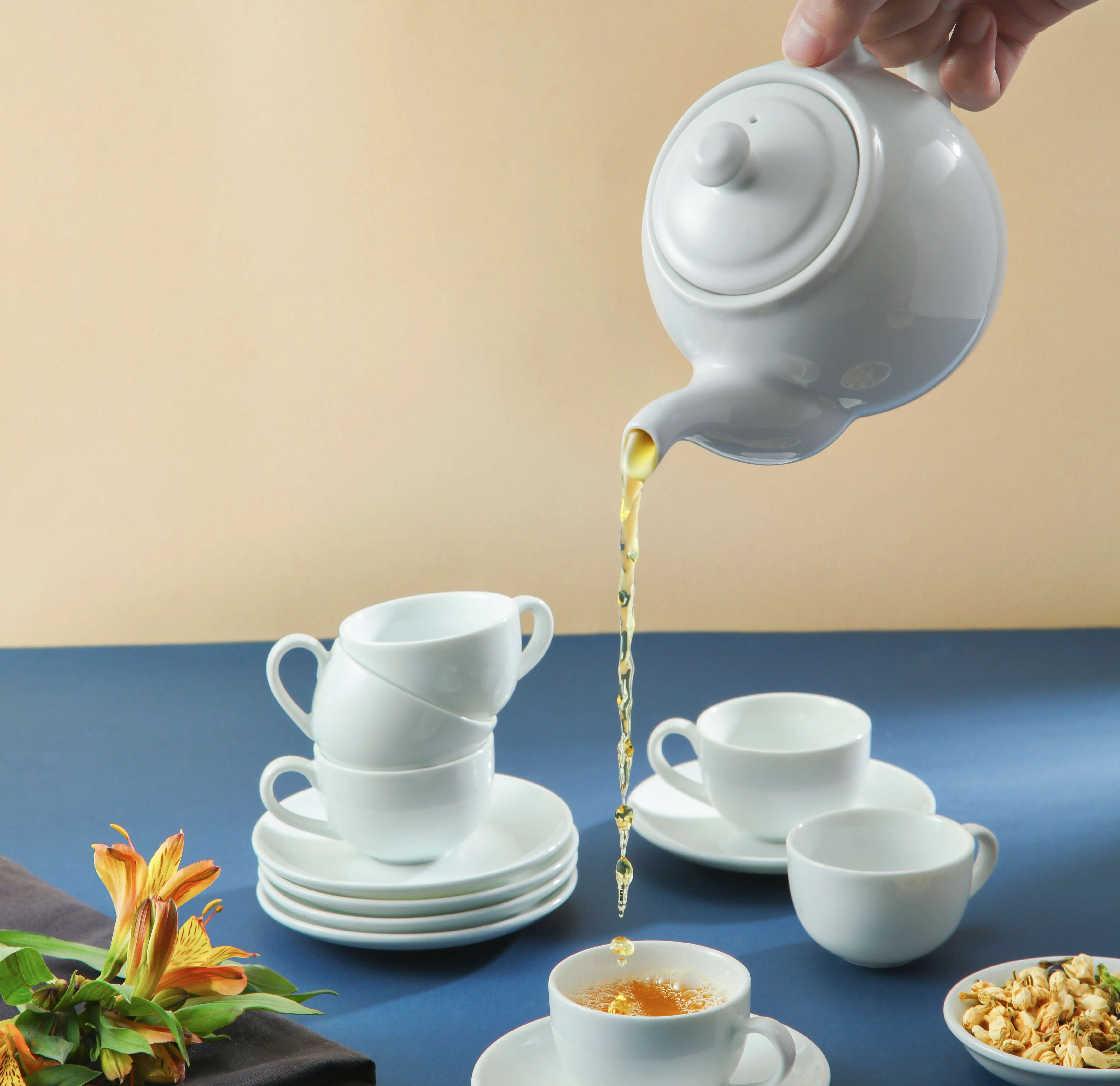 OEM Luxury Porcelain Tea Set from Viet Nam Tall Oval Tea Room Dinnerware for Home & Coffee Wholesale from Manufacturer Big Sale