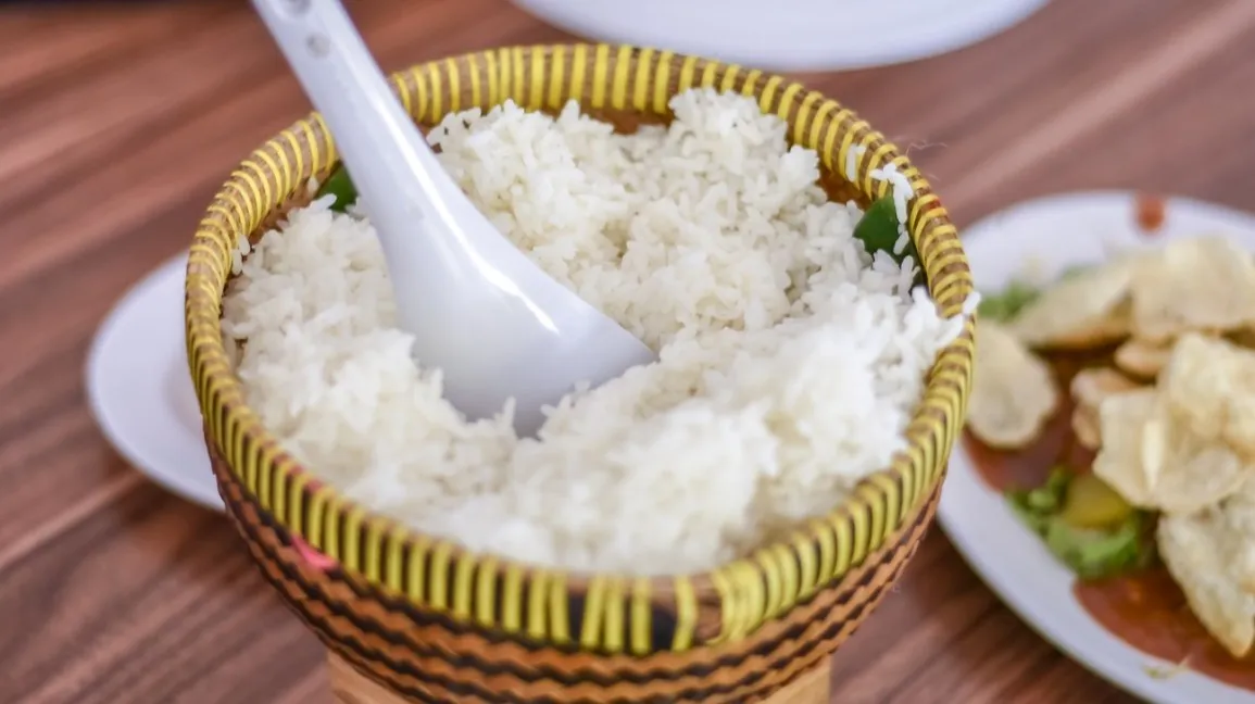 New crop Vietnam long grain white rice jasmine 5% broken