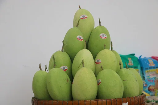 Свежие мангопремиевые качественные манго 100% свежие фрукты-Whatsap 0084 989 322 607