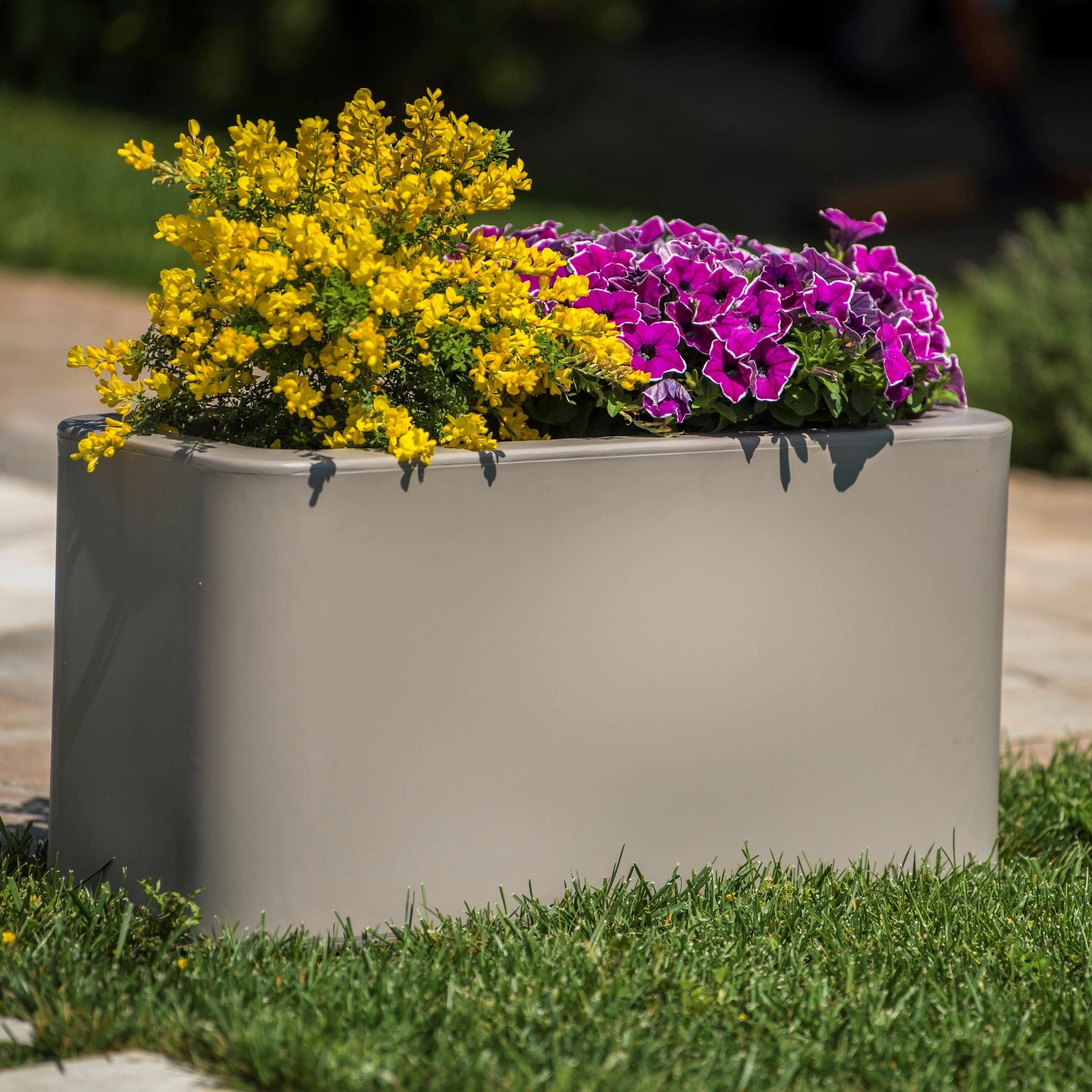 Best quality Italian Plastic Vase for Garden