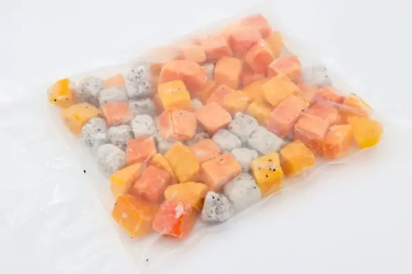 Frozen Papaya Dices, Slice, Puree, Cubes High Quality Best Price From Vietnam (Whatsapp: +84906880004 (Mr.Dat)