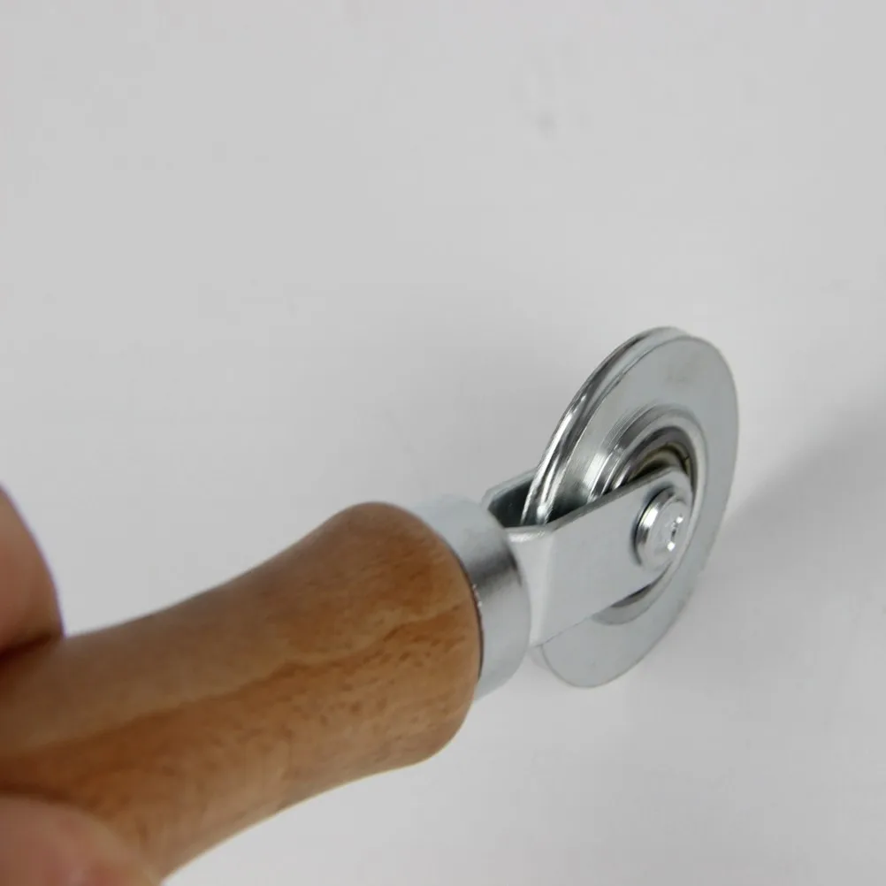 Best Quality Screen Retainer Rolling Tool With Wooden Handle Spline Roller For Window Screen Installation