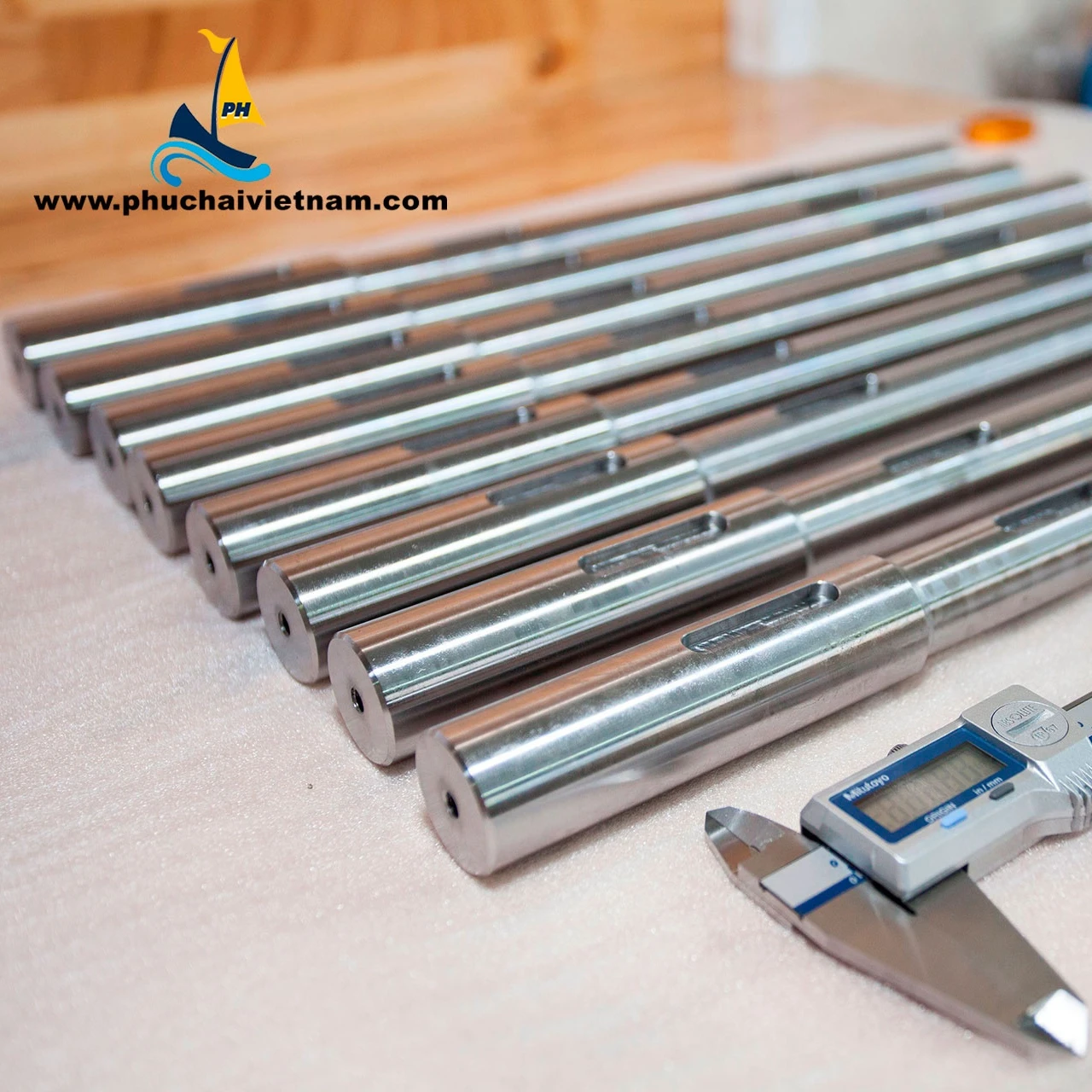 Laster Cutting Prototype Service and Washing Machine Cover China Black Laser Bag Shaft Steel 45C, OEM C45 steel shaft in Vietnam