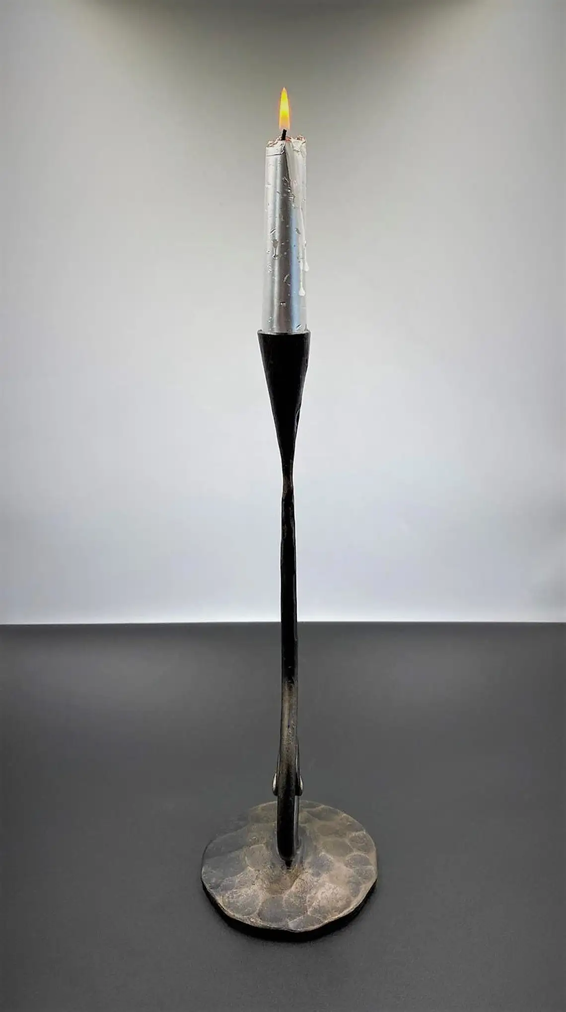 Luxury Metal Candle Stand with Silver Finished Perfect for Pink Christmas and Home Decor