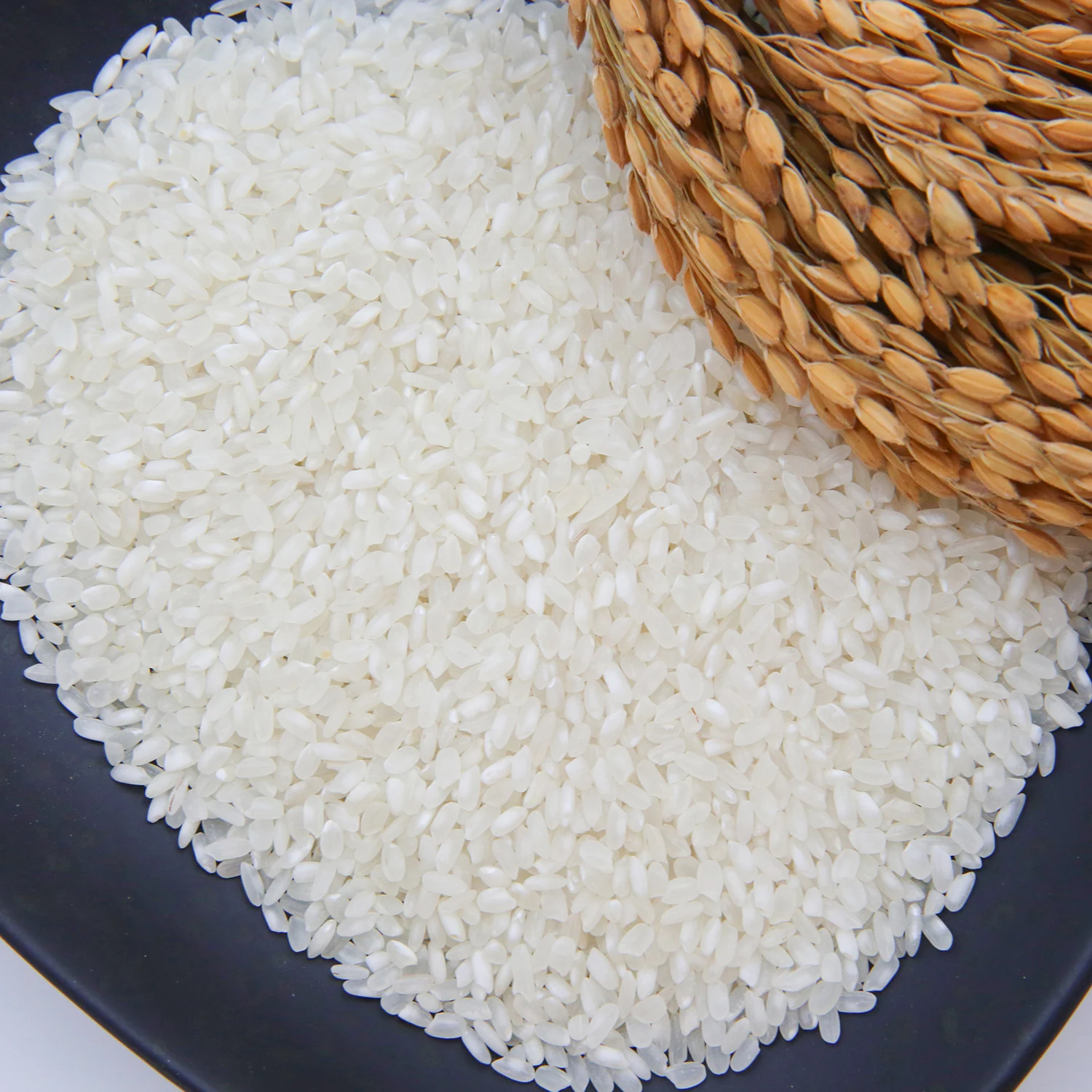 Мягкий двойной полированный хорошо отбеливаемый белый рис с сортировкой среднего зерна из Вьетнама