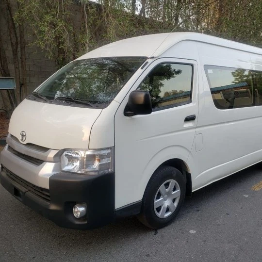 Бывший в употреблении автобус toyota HIACE RHD/LHD готов к