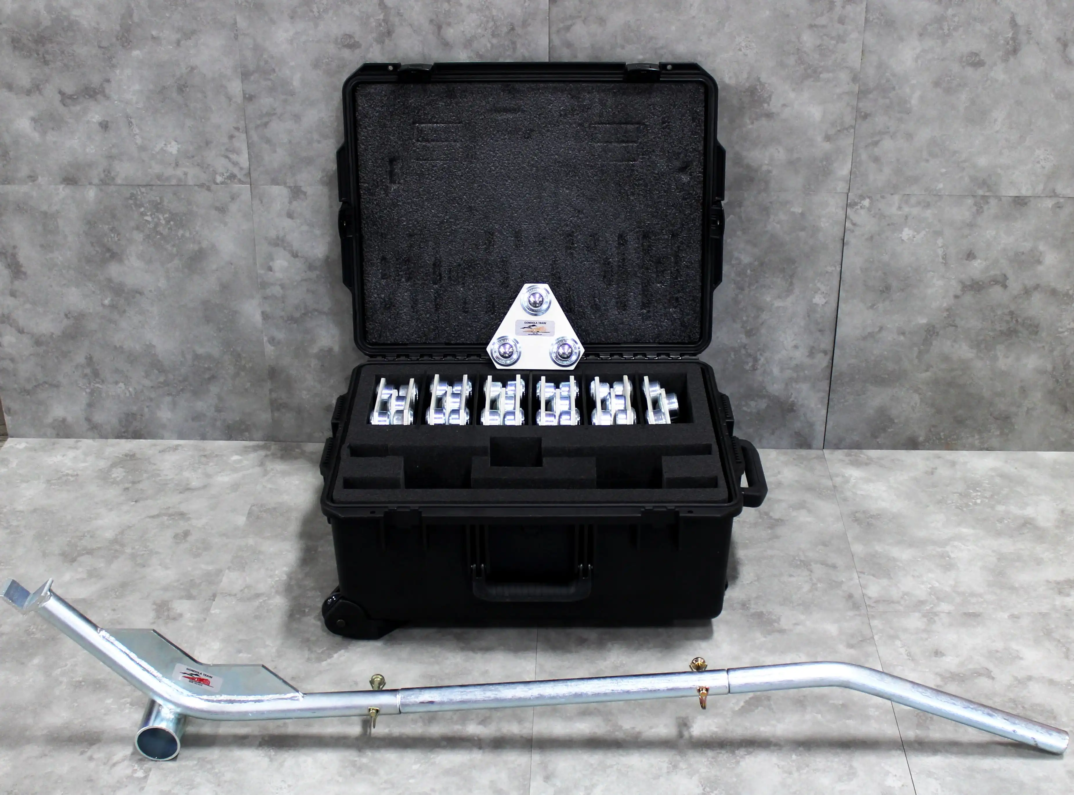 Best Selling Convenience Pack w/ Wheels 18 Mighty Mouse Speed Skates and 3pc Handle