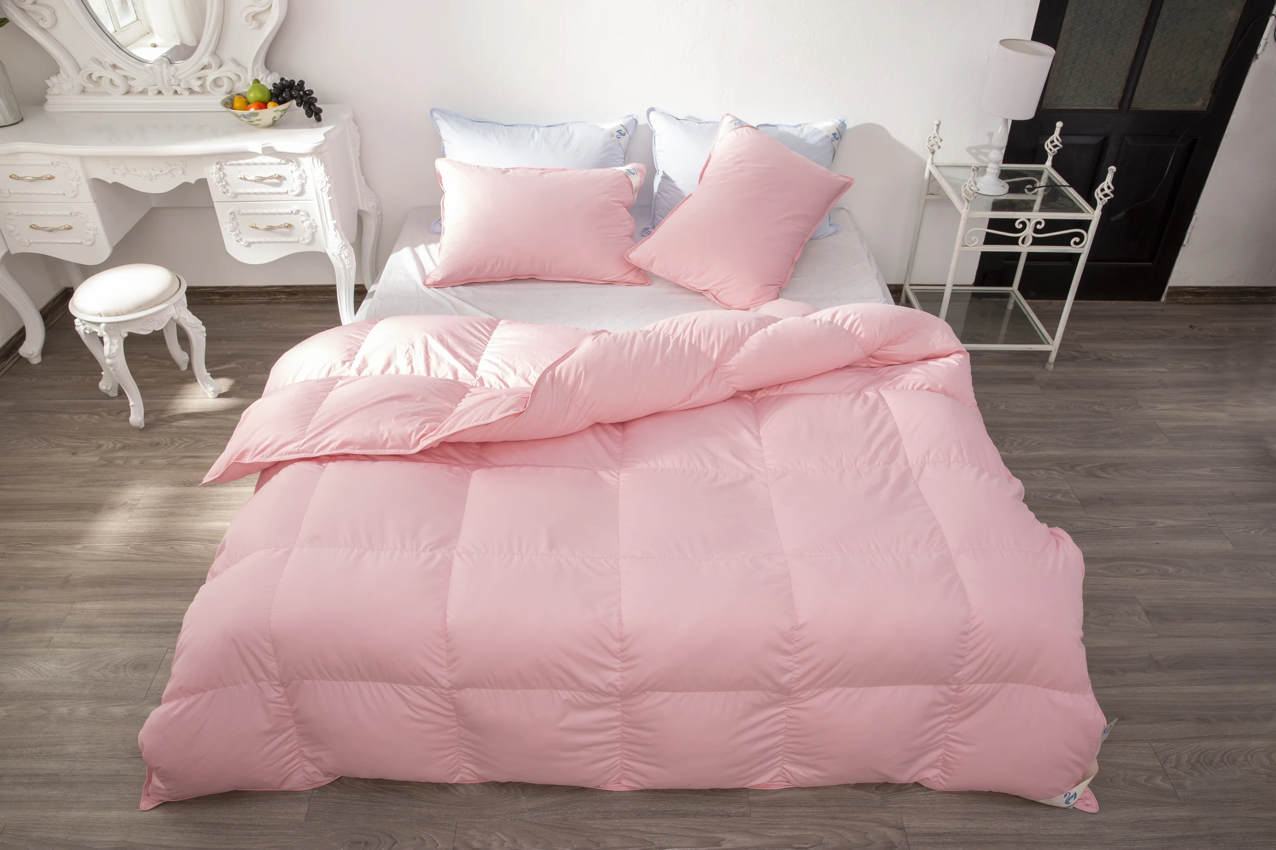 BEST SELLER  VIETNAM  LUXURY PLAIN  DOWN COMFORTER 100% MICRO POLY, 90% PURE WHITE DUCK DOWN QUILT