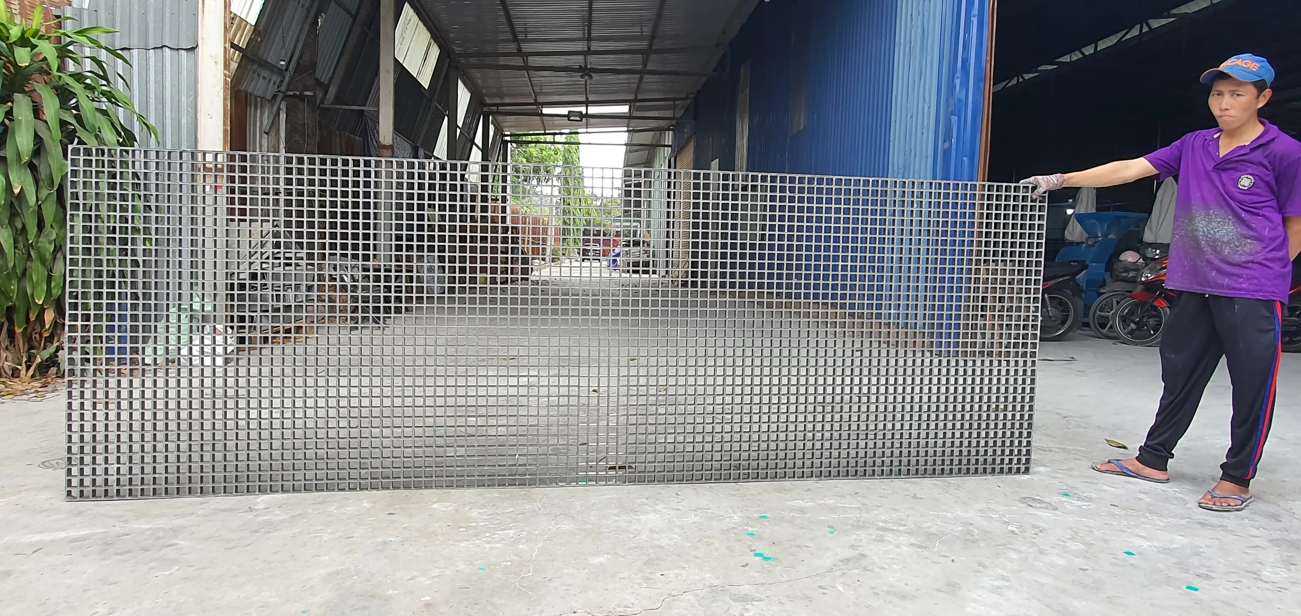 Anti-slip Flame Retardant Acid Resistant Molded Composite Grating FRP Gray