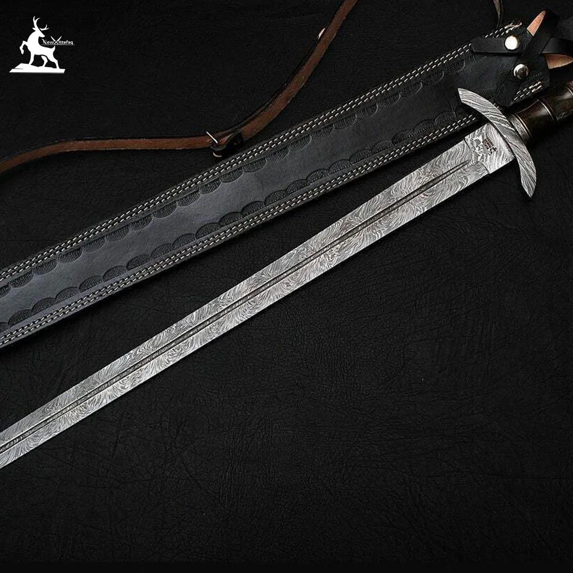 Wholesale Damascus steel sword high quality rose wood handle with leather sheath