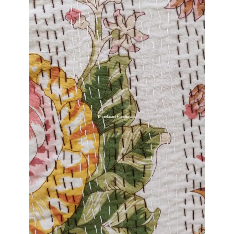 Индийское белое красивое цветочное покрывало Kantha оптовая продажа индийское Хлопковое одеяло ручной работы с цветочным принтом