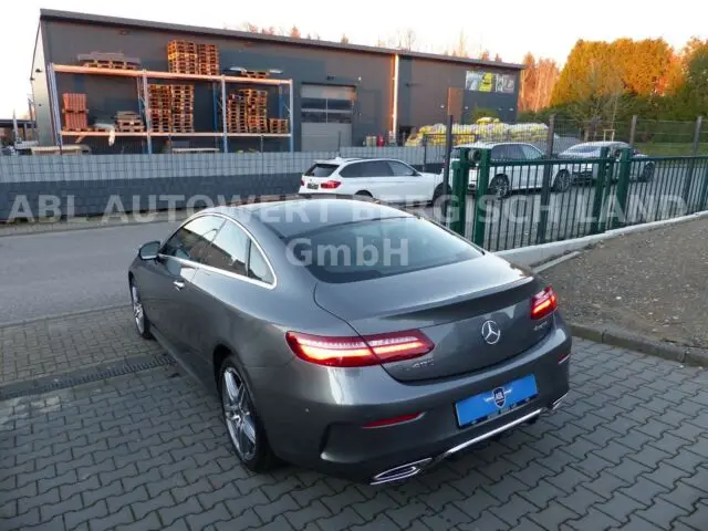 Used Auto Mercedes-Benz E 400 4MATIC Autom. AMG Line