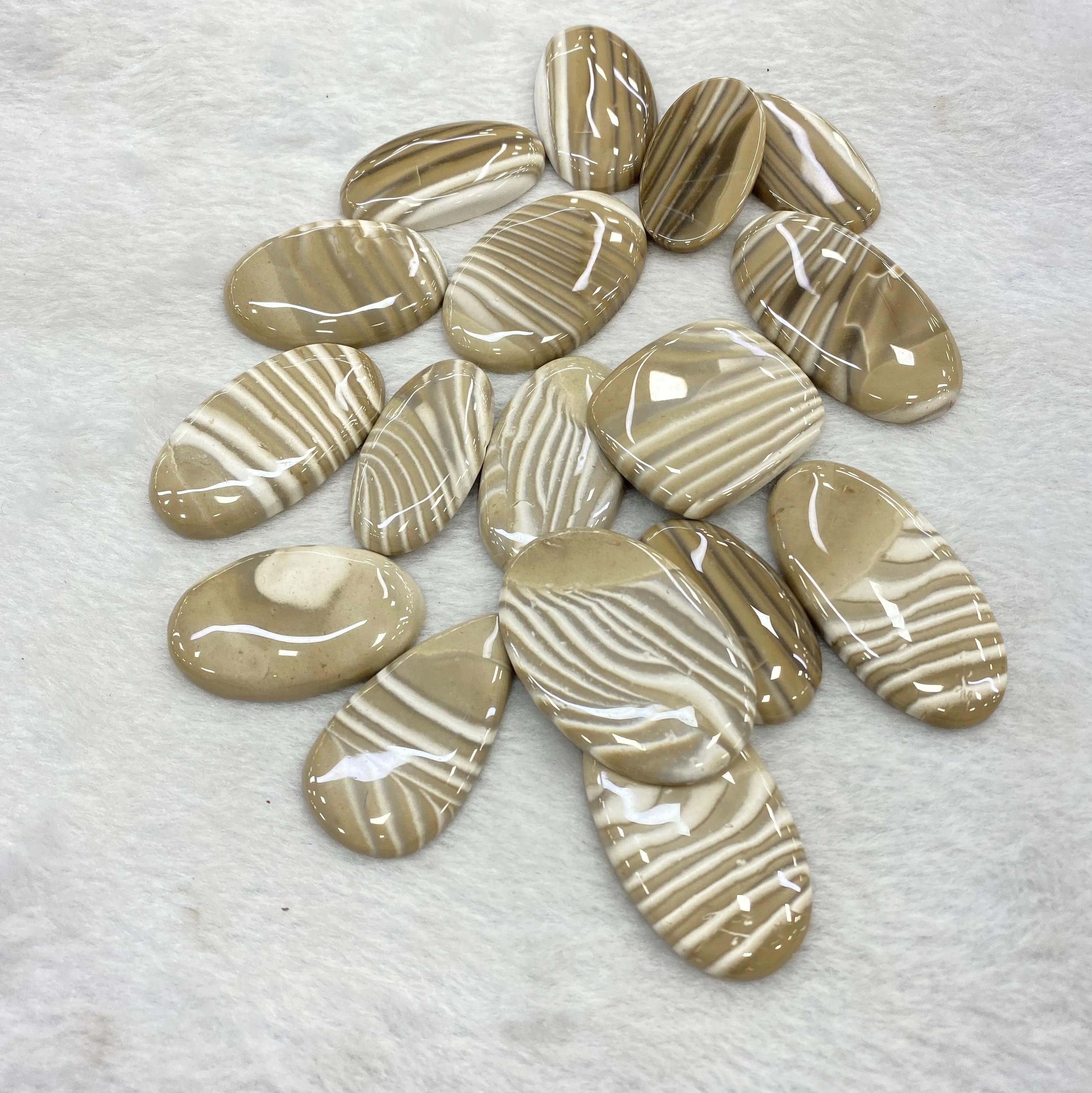 POLISHFLENT STONE VERY BEAUTIFDUL HIGH LEVEL QUALITY BEADS