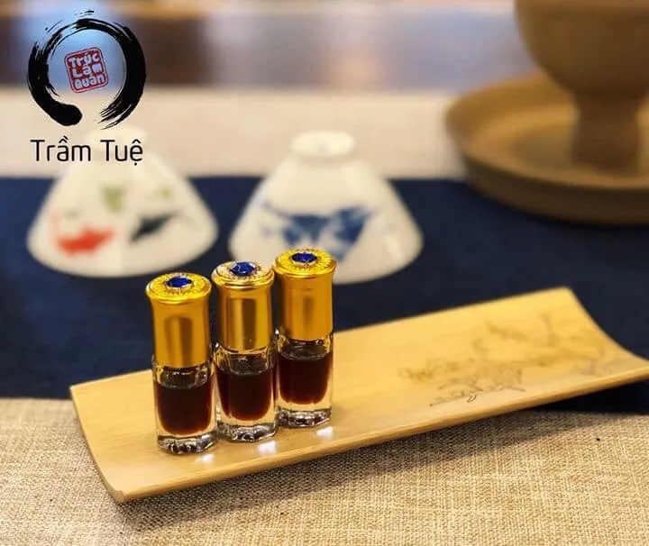 Best seller Agarwood (OUD) Essential Oil for Middle East, Kuwait, UAE, Saudi Arabia, Qatar