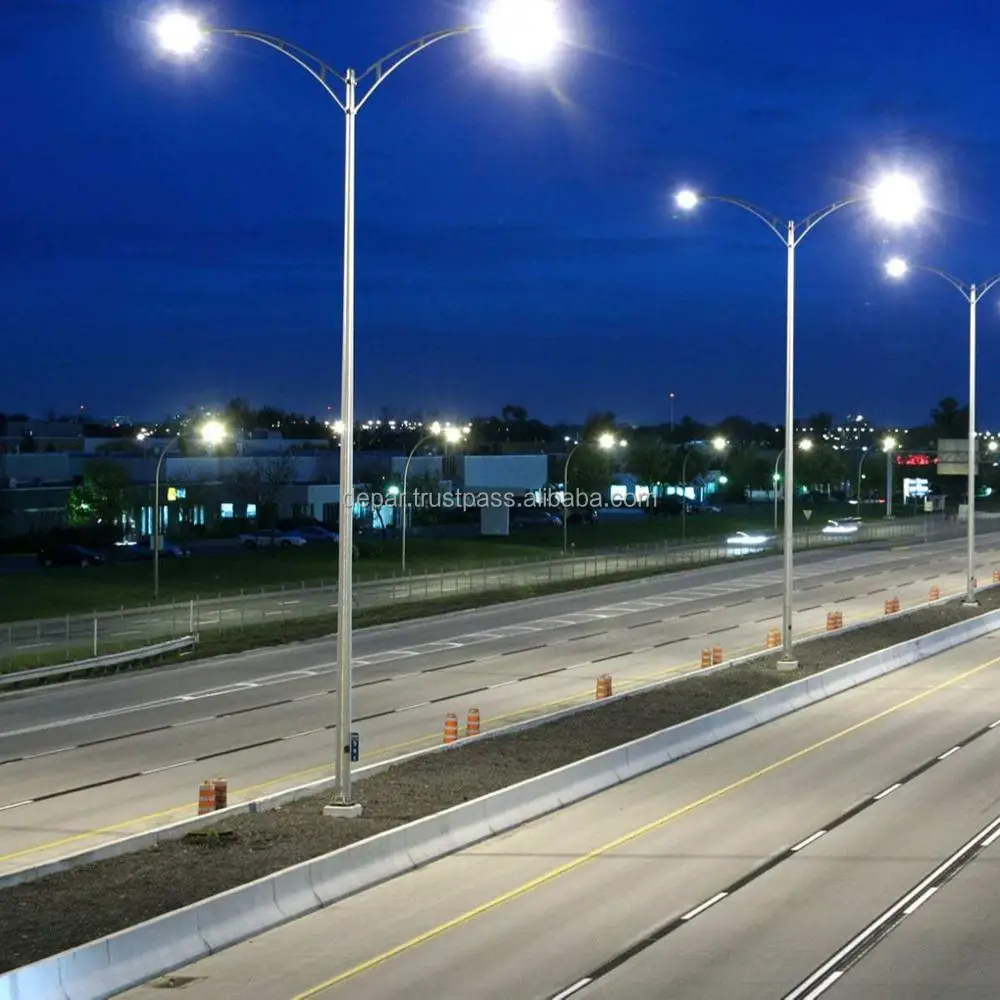 Polygon-Street-Light-Pole.jpg