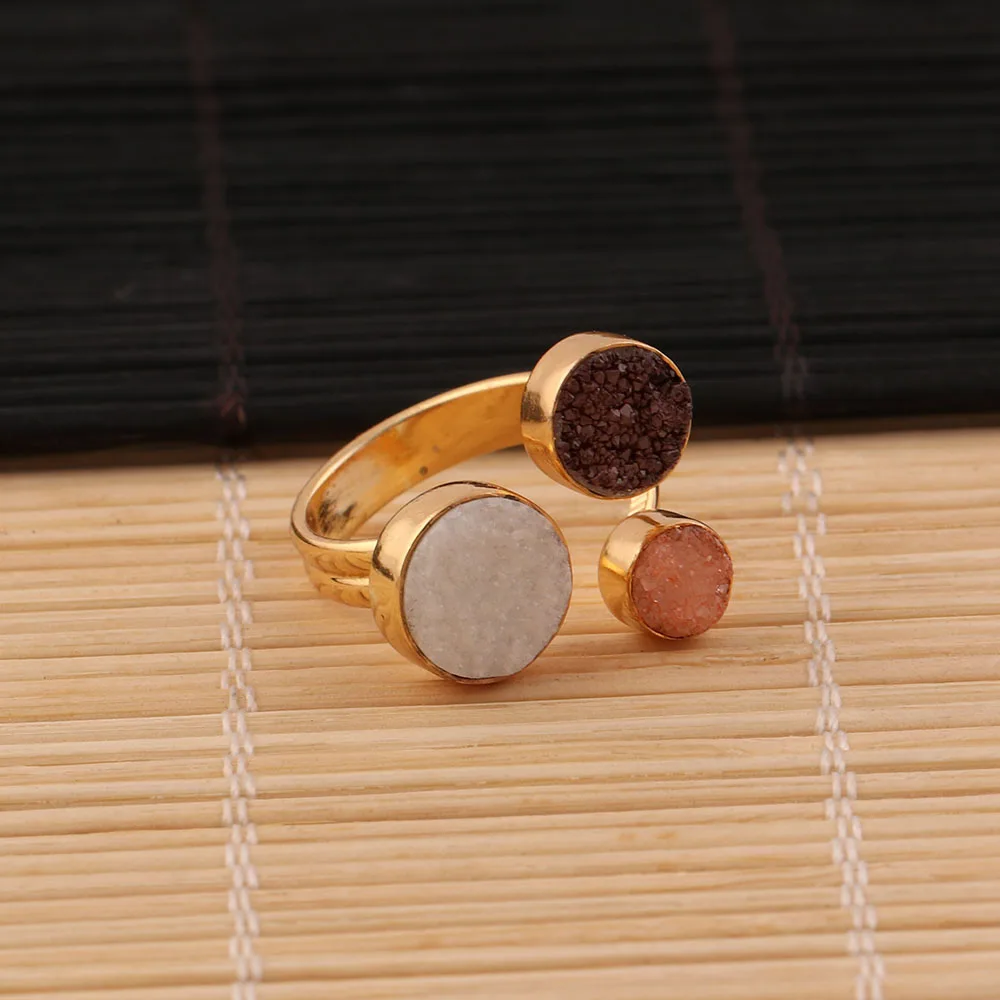 18k Gold Plated Peach, Brown And White Druzy Gemstones Adjustable Ring Three Stones Women Engagement Jewelry.  Mode Joyas R-002