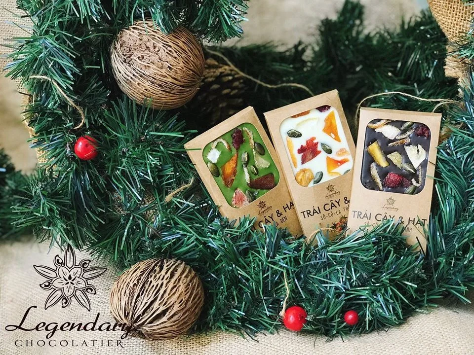 Best product Milka chocolate Minibar Strawberry flavor Fruits and Nuts Starry Night color chocolat bar box Made in Viet Nam