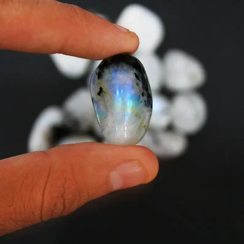 WHITE RAINBOW MOONSTONE POLISHED CRYSTAL TUMBLED STONES/ NEW FLASHY MOONSTONE TUMBLE / RAINBOW MOONSTONE TUMBLES WITH FIRE FLASH