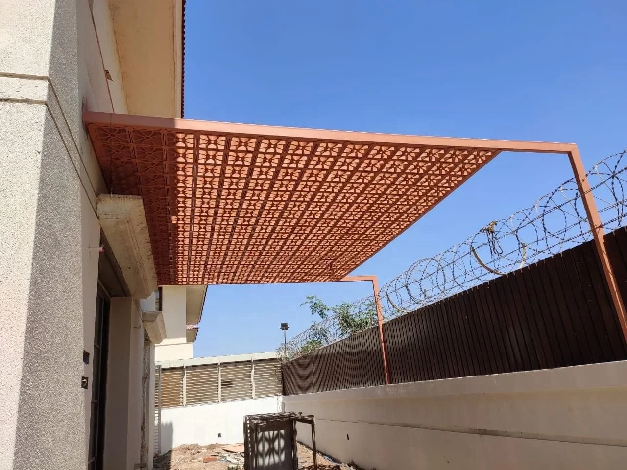 30 mm thick clay terracotta hollow blocks and bricks Jaali tiles used for ceiling in red natural terracotta petal 200X200mm