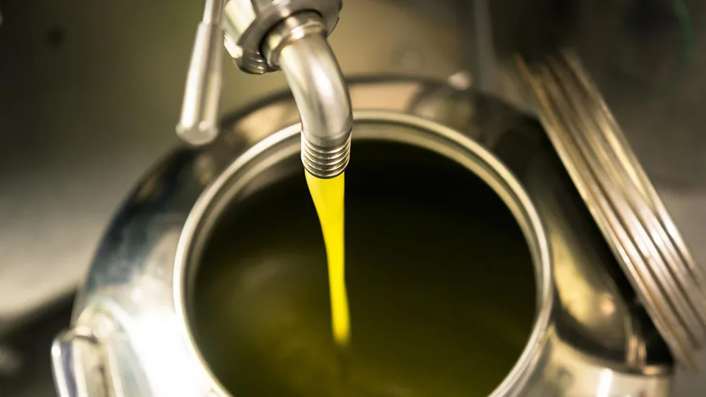 
100% Italian Organic Extra Virgin Olive Oil in bulk for wholesale ideal for export at a very reasonable price 