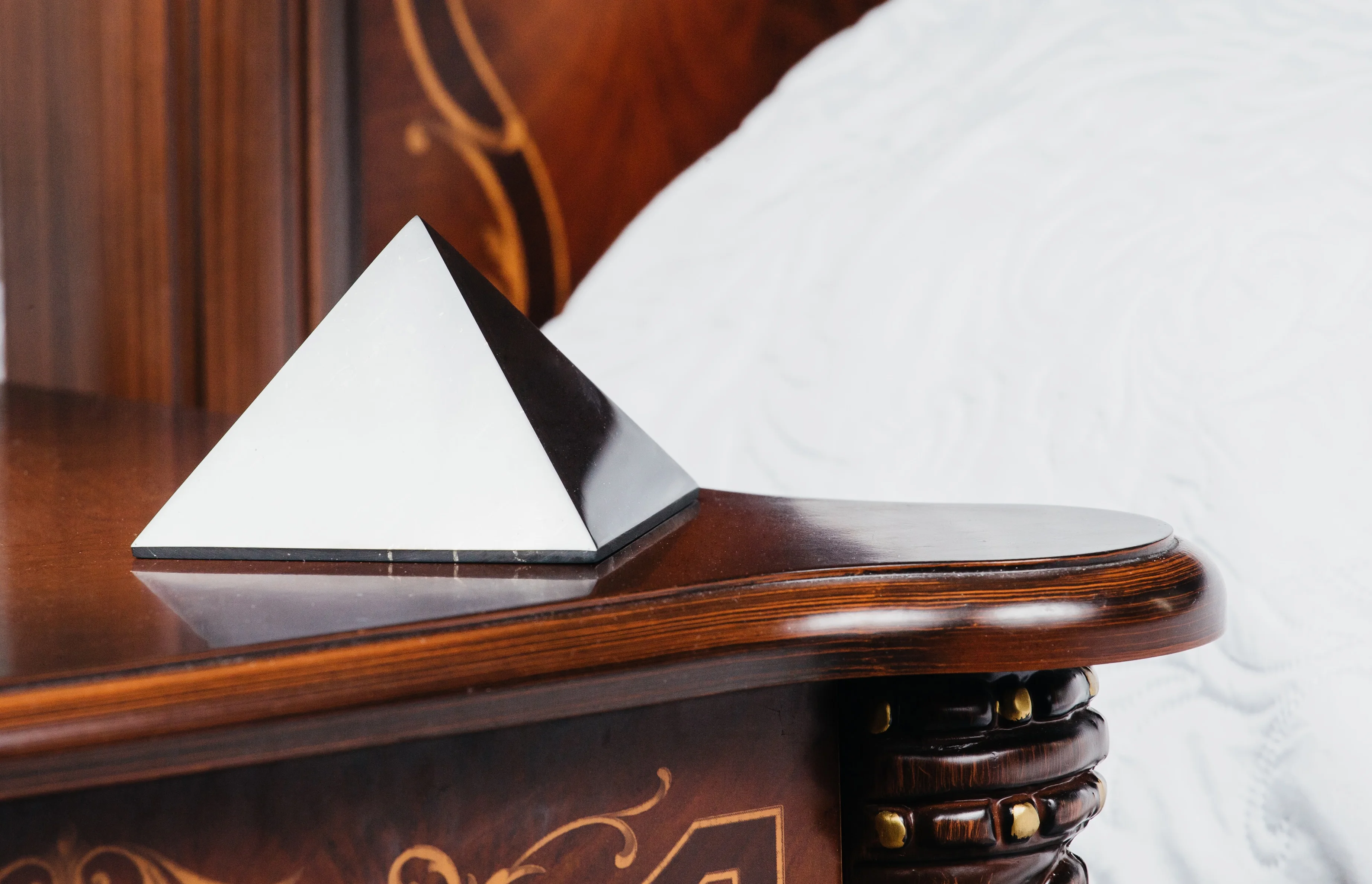 Shungite pyramids 12 cm polished, stone pyramids, shungite stones, shungite