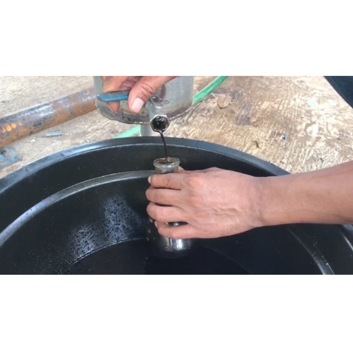 
Petroleum Asphalt Modified Bitumen Road Asphalt 60/70 Pen Oil Asphalt Used for Class II Roads From Indonesia 