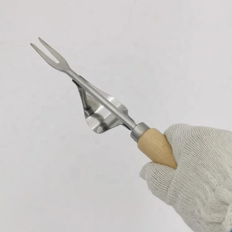 amazon hot selling wood handle grass weeding tools hand weeder