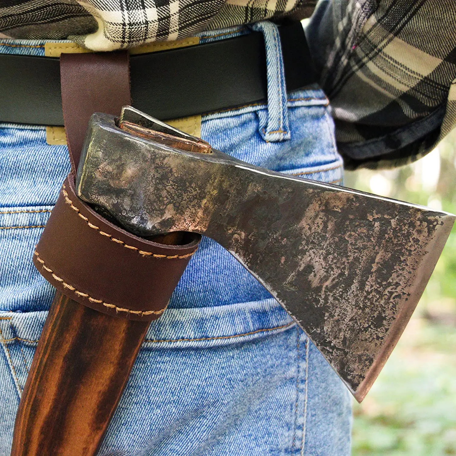 High quality wholesale handmade genuine Full grain Leather Axe head Sheath Adjustable For Outdoor Camping axe