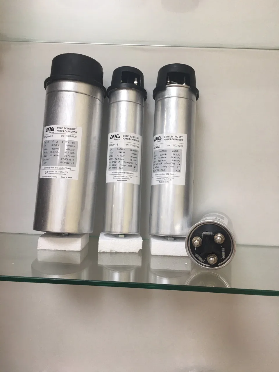Aluminum round  CAPACITOR 440v  30KVAR Made in TURKEY