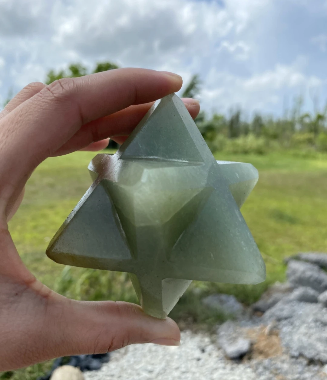 Хрустальный камень Larvikite в форме сердца лечебный черный индийский натуральный минерал любовь декор пальмы энергия 1 2 сверкающий драгоценный