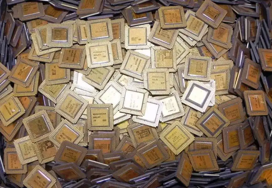 Whole Sale Pentium Pro Gold Ceramic CPU Scrap / High Grade CPU Scrap / Computers