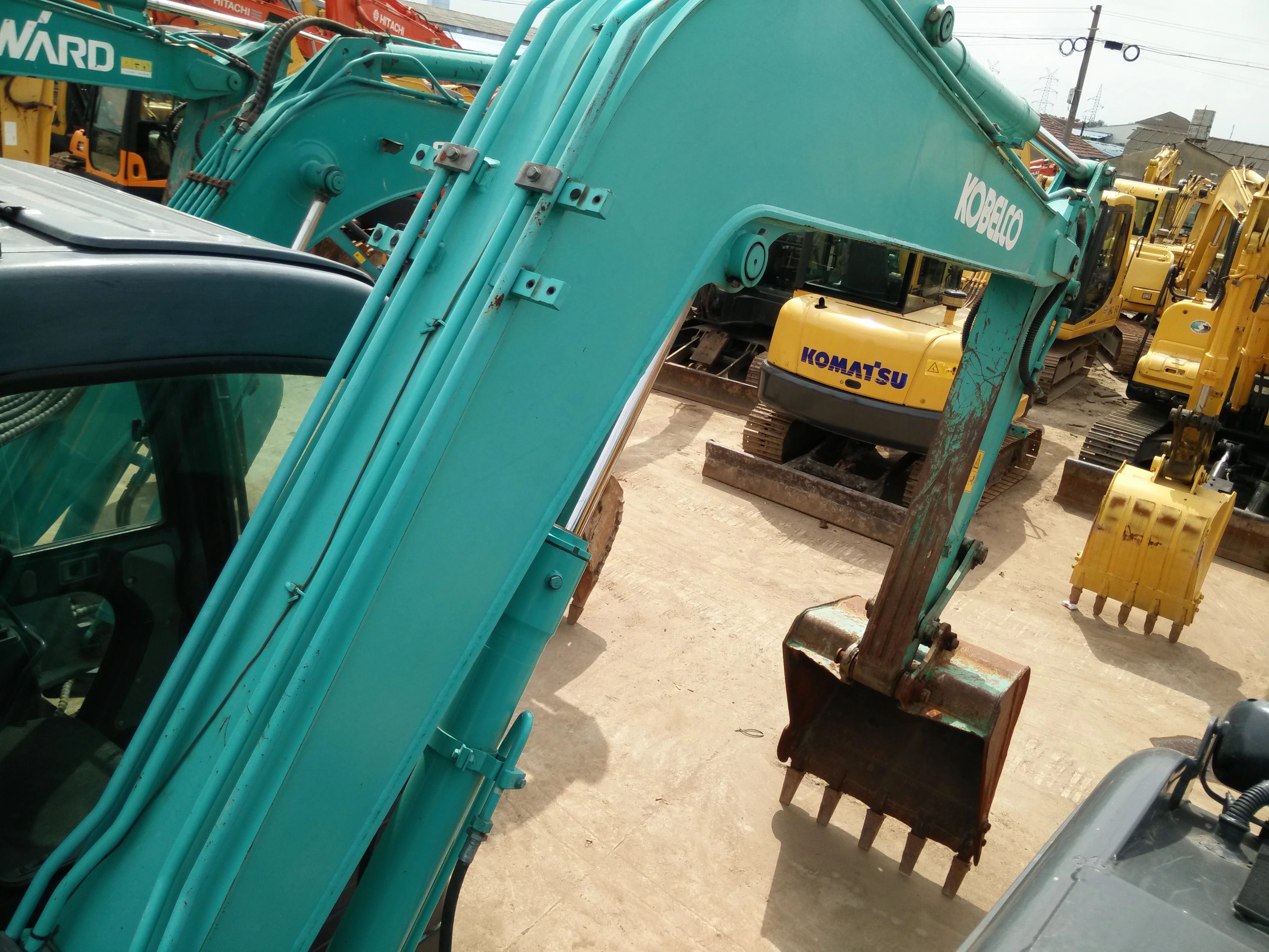 Small Used Kob Elco SK75-3 SK75 SK200-3 SK135 SK200-8 SK60 Excavators For Construction