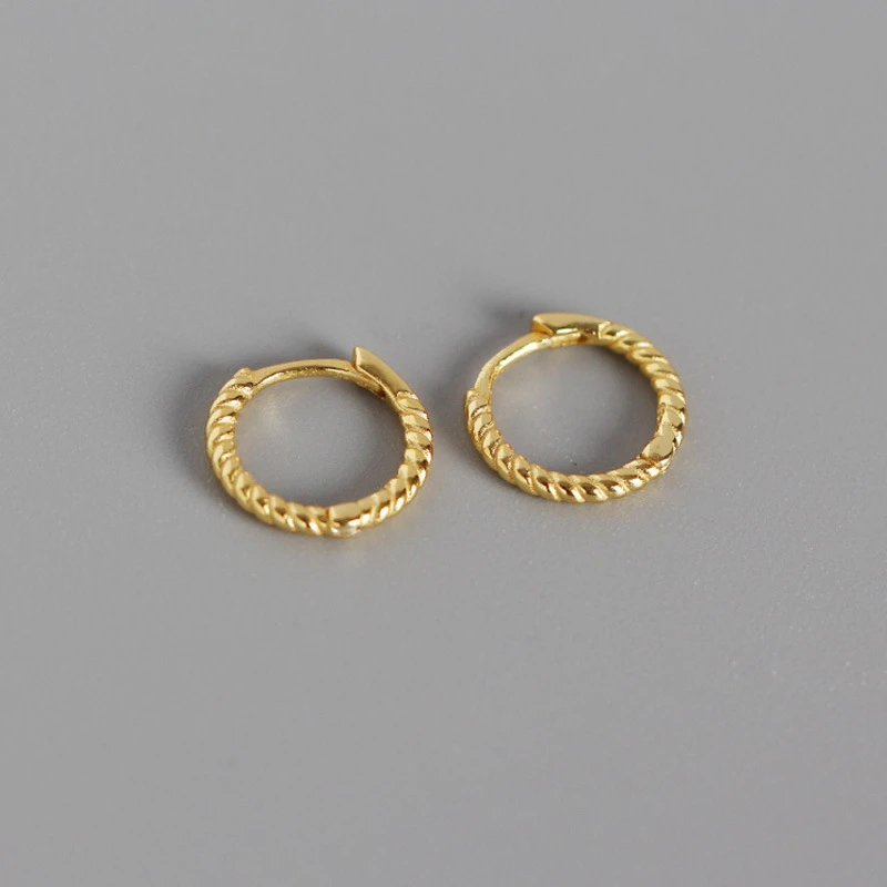 ROXI простые маленькие серьги-кольца оптом для женщин разные размеры 18k позолоченные витые серьги-кольца