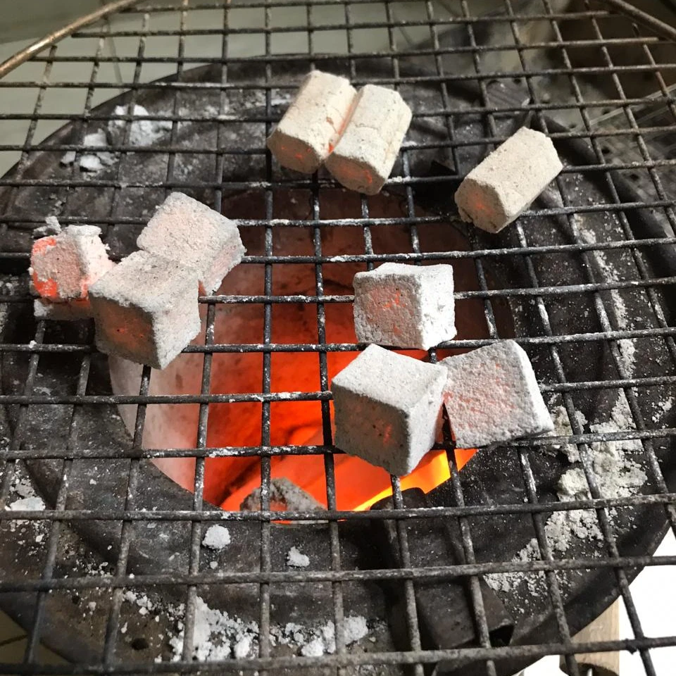High Quality Coconut Shell Shisha Charcoal for Hookah Ash As White As Cotton from Vietnam