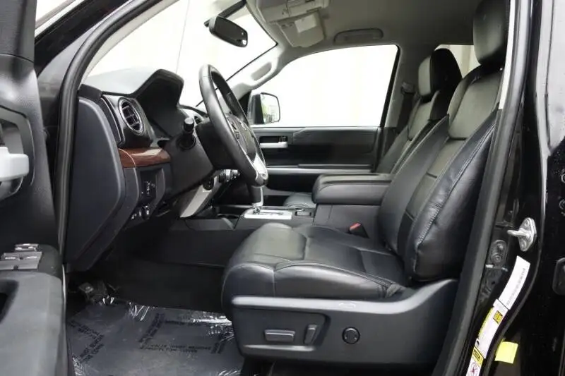 2017 Toyota Tundra4.jpg