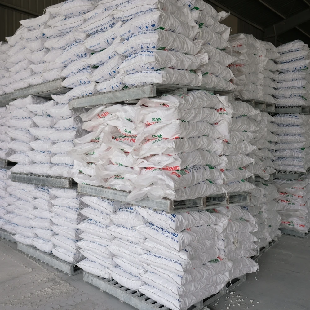Vietnam factory price Calcium Oxide powder/Quick Lime lump CaO 88% food grade