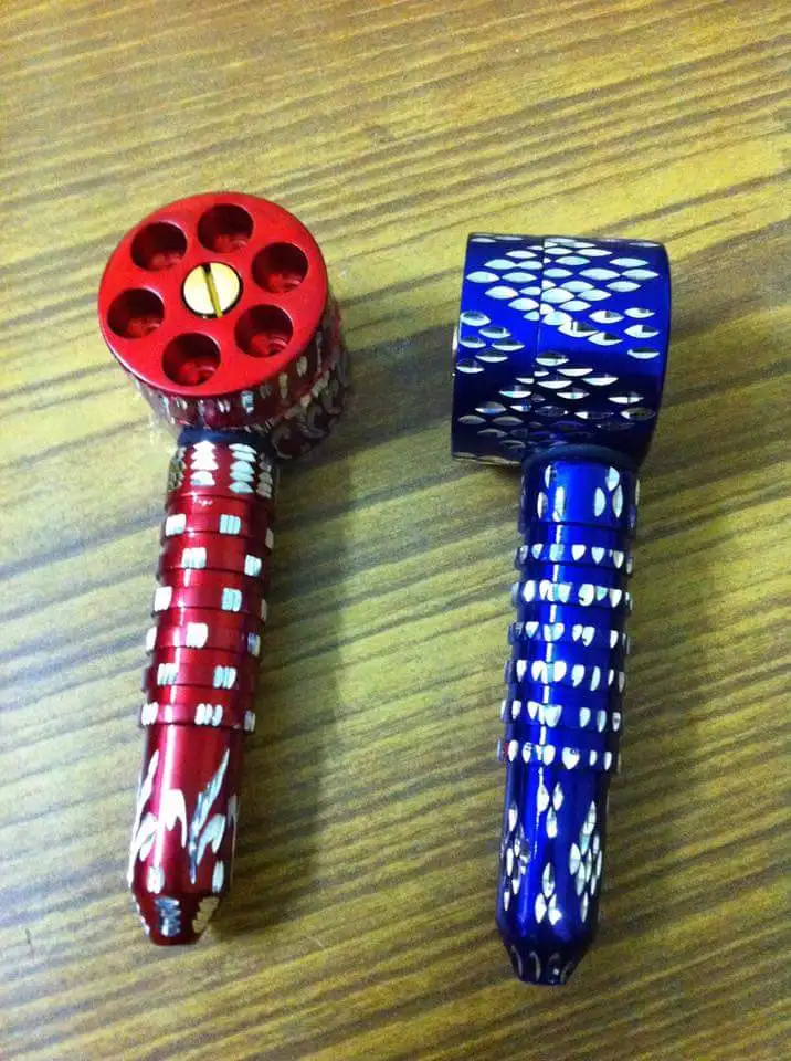 NEW ARRIVAL COLORED SIX SHOOTER METAL CRAFT FOR POCKET USE