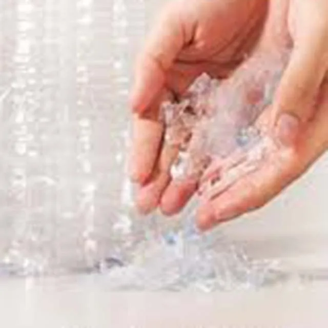 Recycled Bottle Flakes / Bottle Flakes Hot Washed Pet Raw Materials Plastic Granules Pet Bottle Flakes