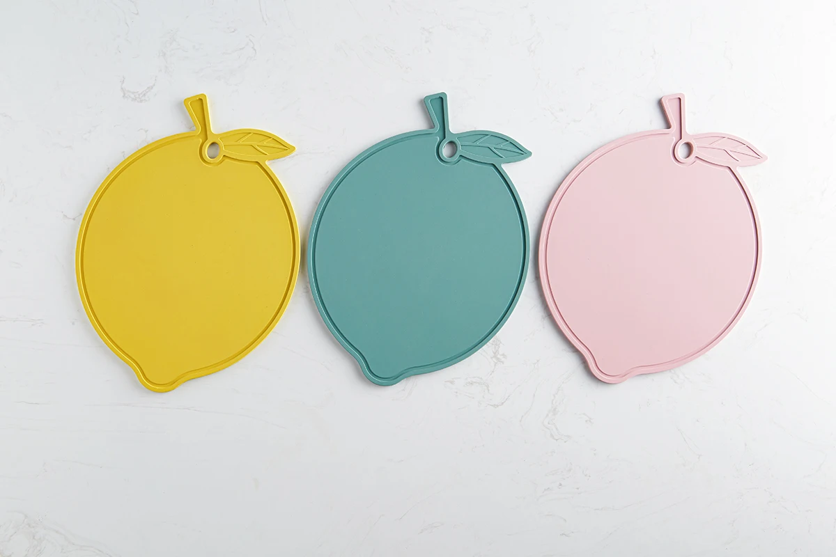 Wholesale Manufacturer Household Lemon Shaped Silicone Cutting Board for OEM from Vietnam